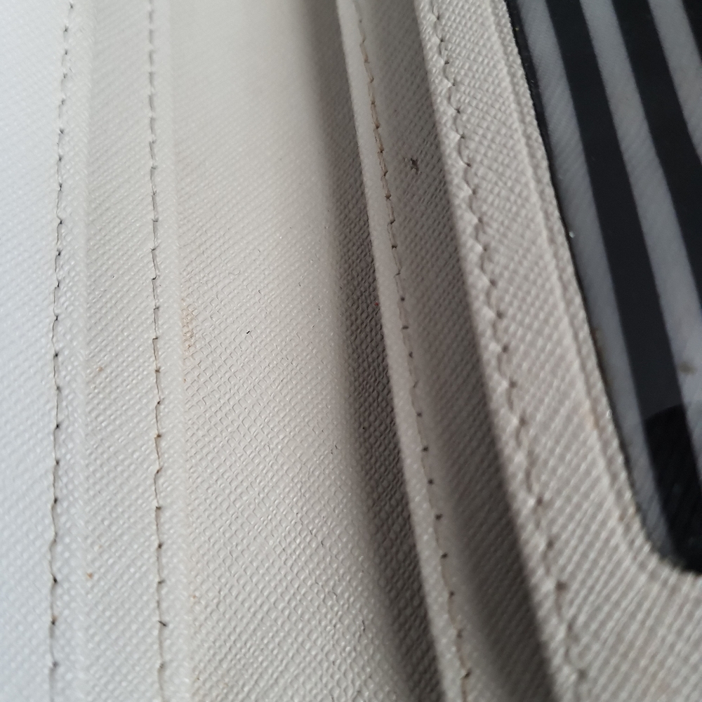 Kate Spade mini wallet - Picture 4 of 6